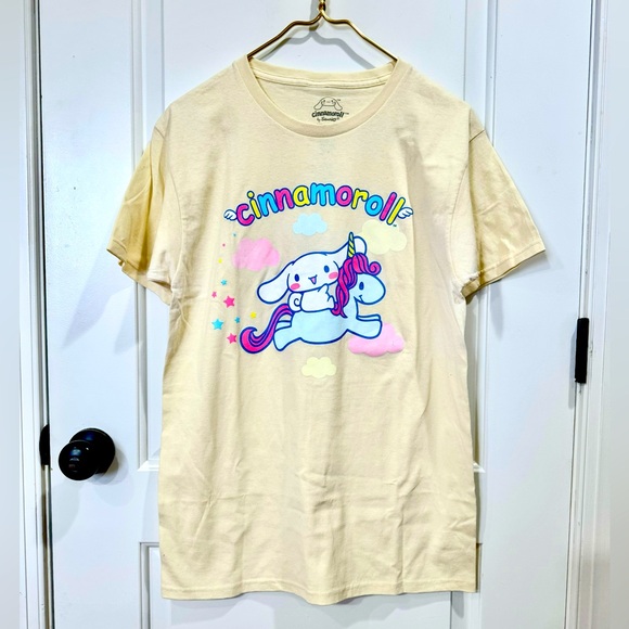 Sanrio Tops - NEW SANRIO CINNAMOROLL UNICORN GRAPHIC TEE MEDIUM